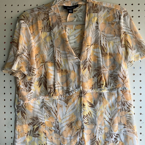 Shirt - Picture 1 of 1